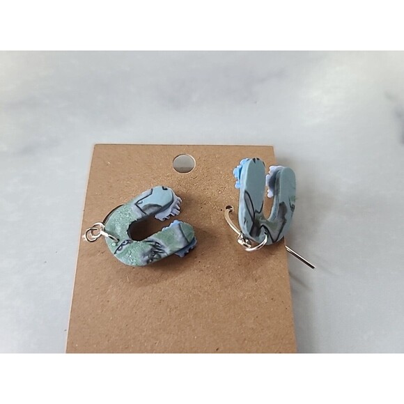 Polymer Clay Blue Floral Dangling Pierced Earrings New - Picture 8 of 10